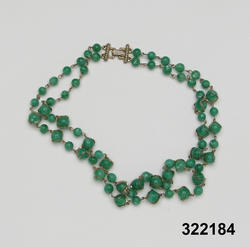 Halsband