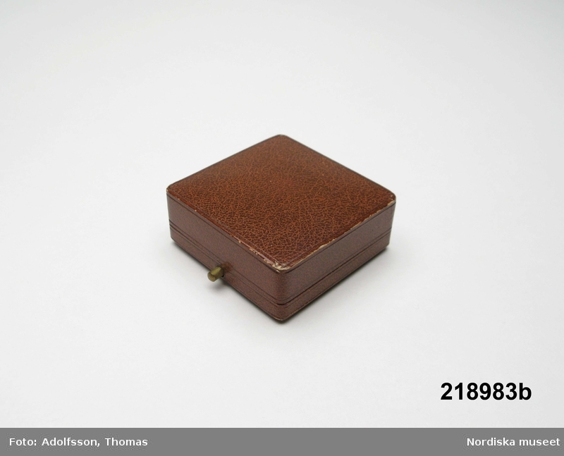 Brosch