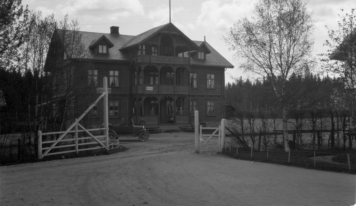 Fjordheim Hotell, Eina, ca. 1925. - Mjøsmuseet / DigitaltMuseum