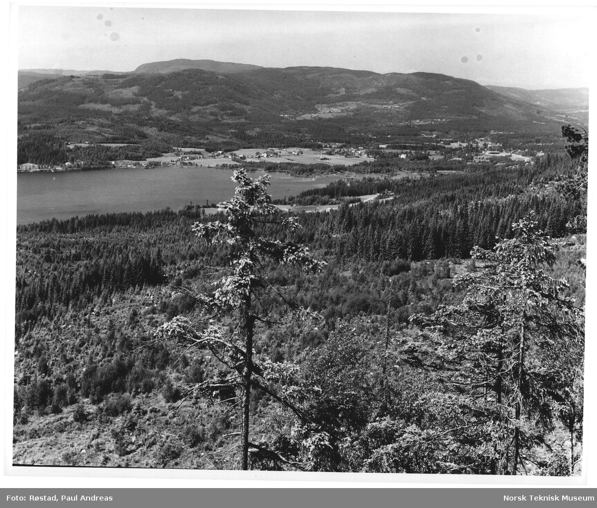 Hurdal mot Nordlige Dalføre, Hurdal verk (Folkehøgskole) og ...